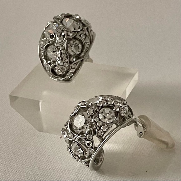 Stunning Barrera Hand Cut Rock Crystal Earrings Clip On Hoops Vintage Signed - Picture 4 of 6